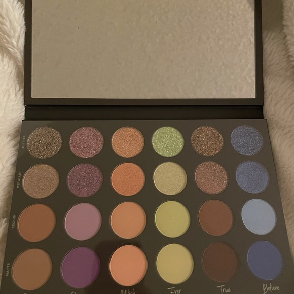 Tati Beauty Makeup Tati Beauty Enchanted Textures Eyeshadow Palette